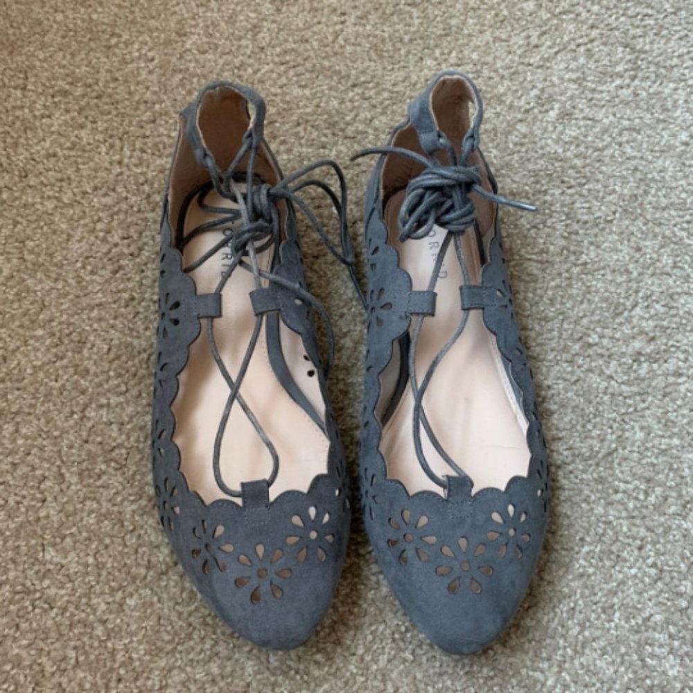 Torrid Eyelet Grey Flats Strappy Ties at ankle 11W